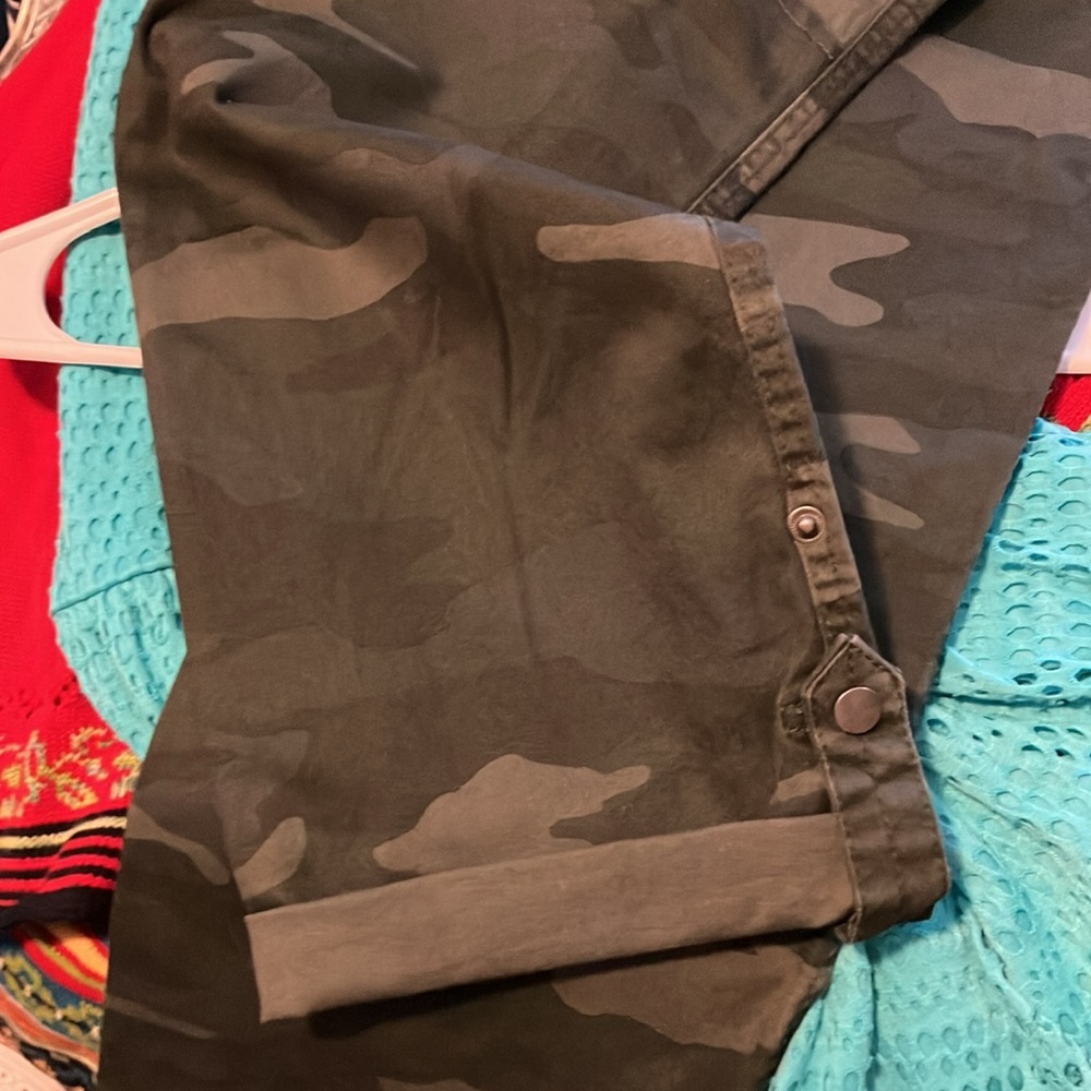 New pair of ladies pants size 12 by democracy with tags - Picture 8 of 8